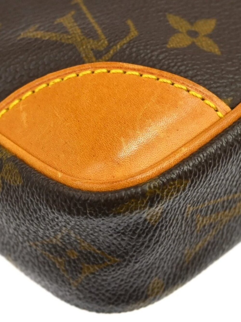LOUIS VUITTON DANUBE CROSSBODY SHOULDER BAG - Picture 5 of 15